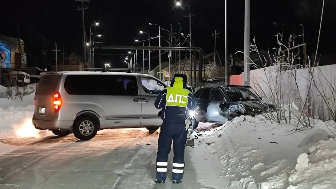 Госавтоинспекторы зарегистрировали на дорогах района 200 ДТП. Фото: Анастасия Ульянова / "Ямал-Медиа"