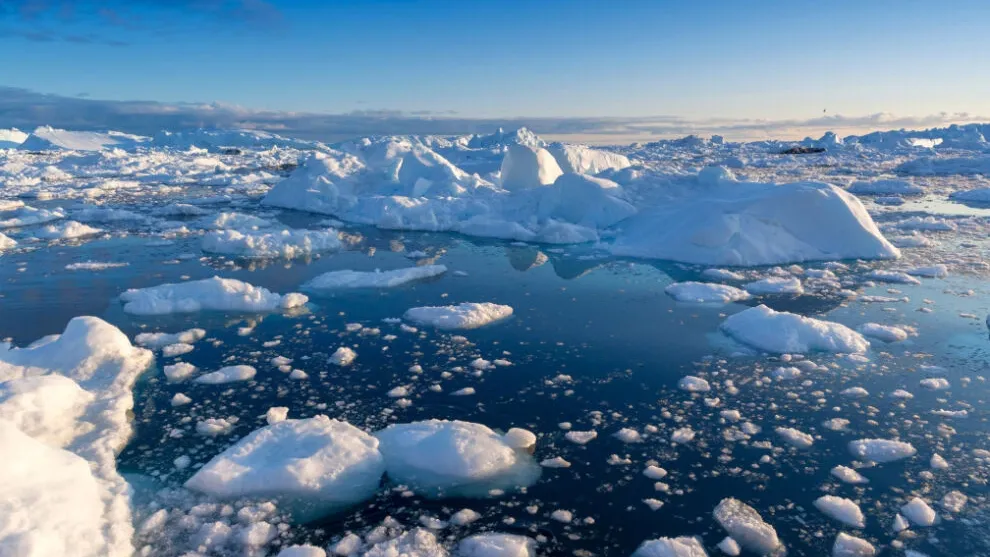 Двое молодых людей утонули, провалившись под лед. Фото: Denis Burdin/Shutterstock/Fotodom