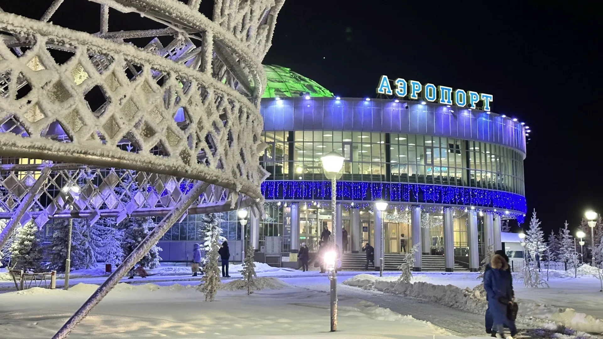 От Москвы до Салехарда на самолете — всего около трех часов. Фото: Андрей Ткачёв / «Ямал-Медиа»