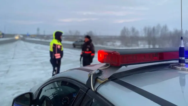 Безопасности дорожного движения поддержат с помощью привычных и новых техсредств. Фото: Роман Земсков / «Ямал-Медиа»