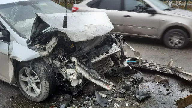 Водителя Ford госпитализировали в тяжелом состоянии. Фото: t.me/yamalmedia_89