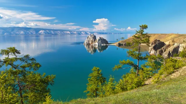 Талантливые юные ямальцы поедут в августе на Байкал. Фото: Katvic / shutterstock.com / Fotodom