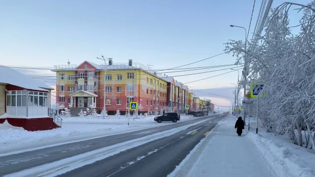 Улица Пушкина – одна из главных в райцентре. Фото: Анастасия Ульянова / "Ямал-Медиа"