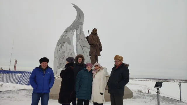 Ветераны с удовольствием заново знакомятся с изменившимся Тазовским. Фото: предоставлено из архива управления по культуре, физической культуре и спорту